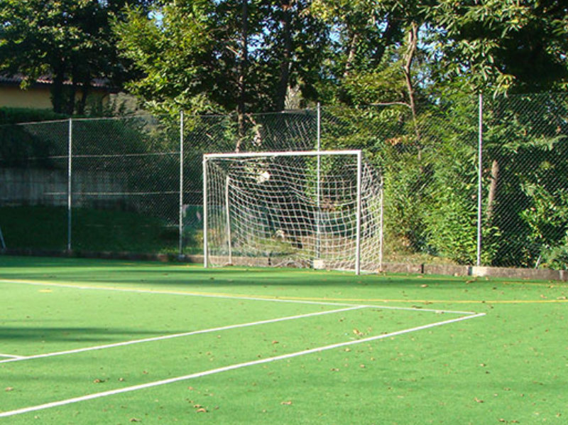 Abends kann man im Villaggio Olandese kicken